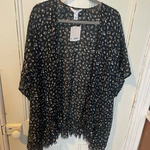 NWT LC lauren conrad black floral ruana